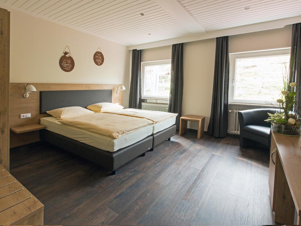 Hotel Kupper Eppenbrunn Exterior foto
